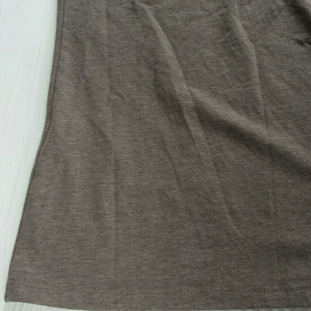2 T-shirt Bundle Women's size Small - Picture 2 of 8